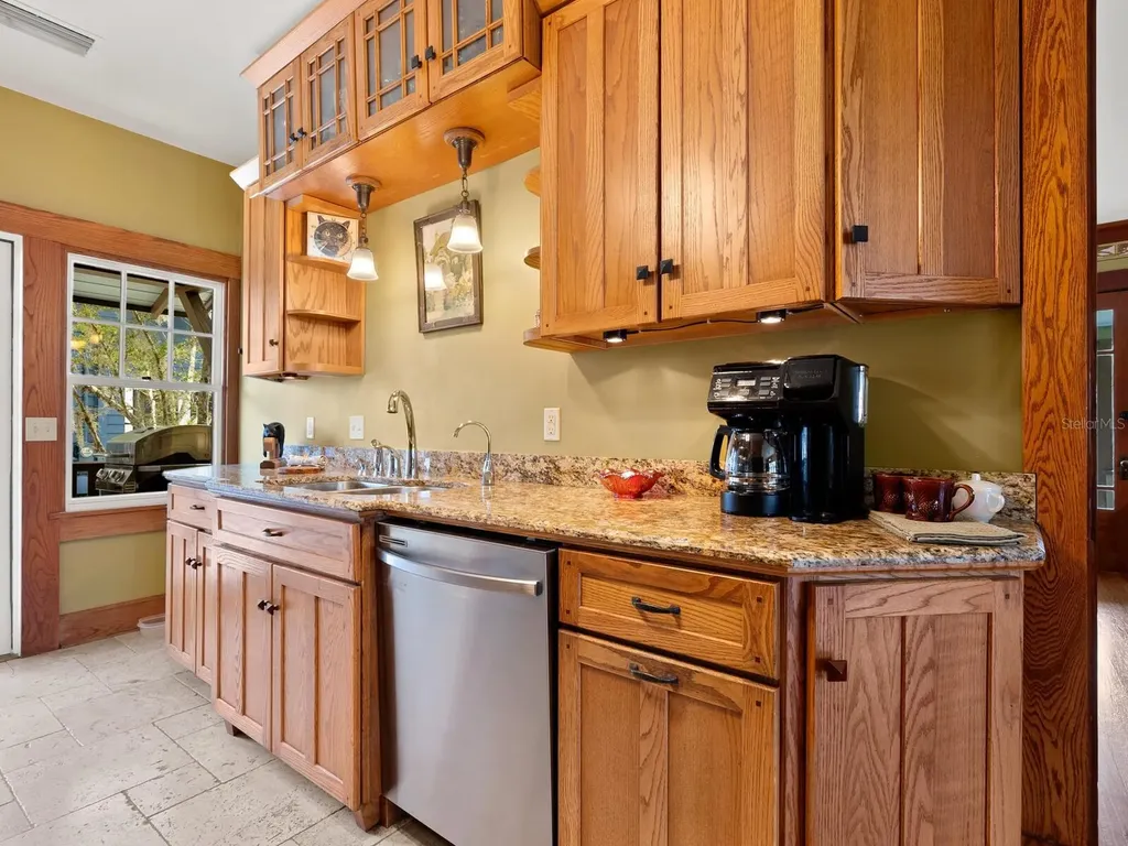 2322 7th Avenue W Bradenton FL 34205