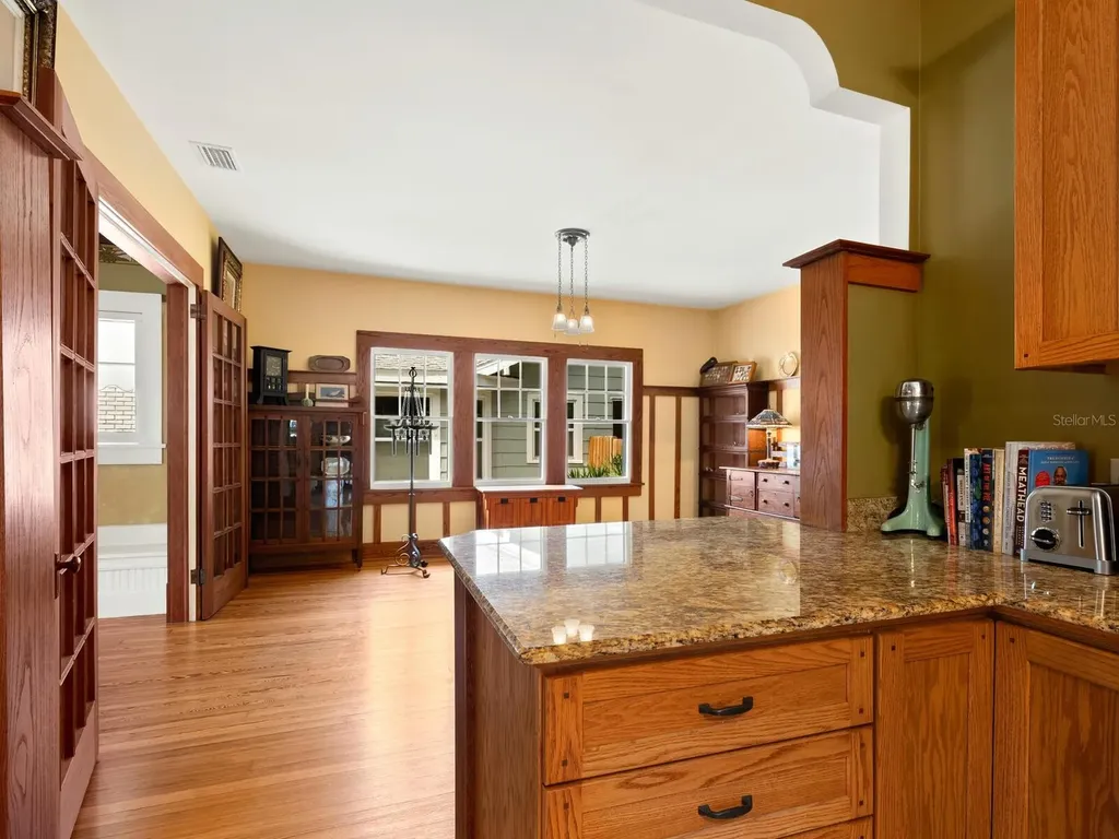 2322 7th Avenue W Bradenton FL 34205
