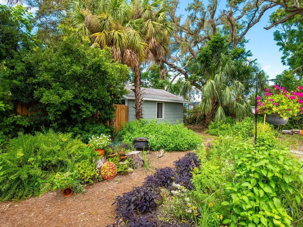 2322 7th Avenue W Bradenton FL 34205