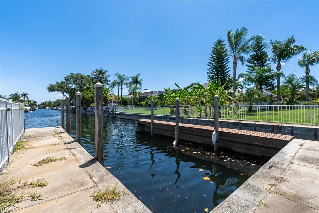 4306 Barracuda Drive Bradenton FL 34208