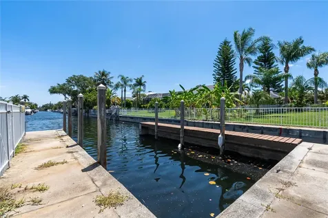 4306 Barracuda Drive Bradenton FL 34208