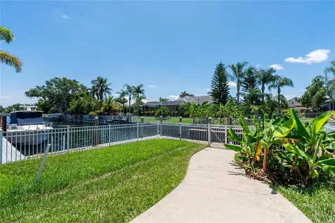 4306 Barracuda Drive Bradenton FL 34208