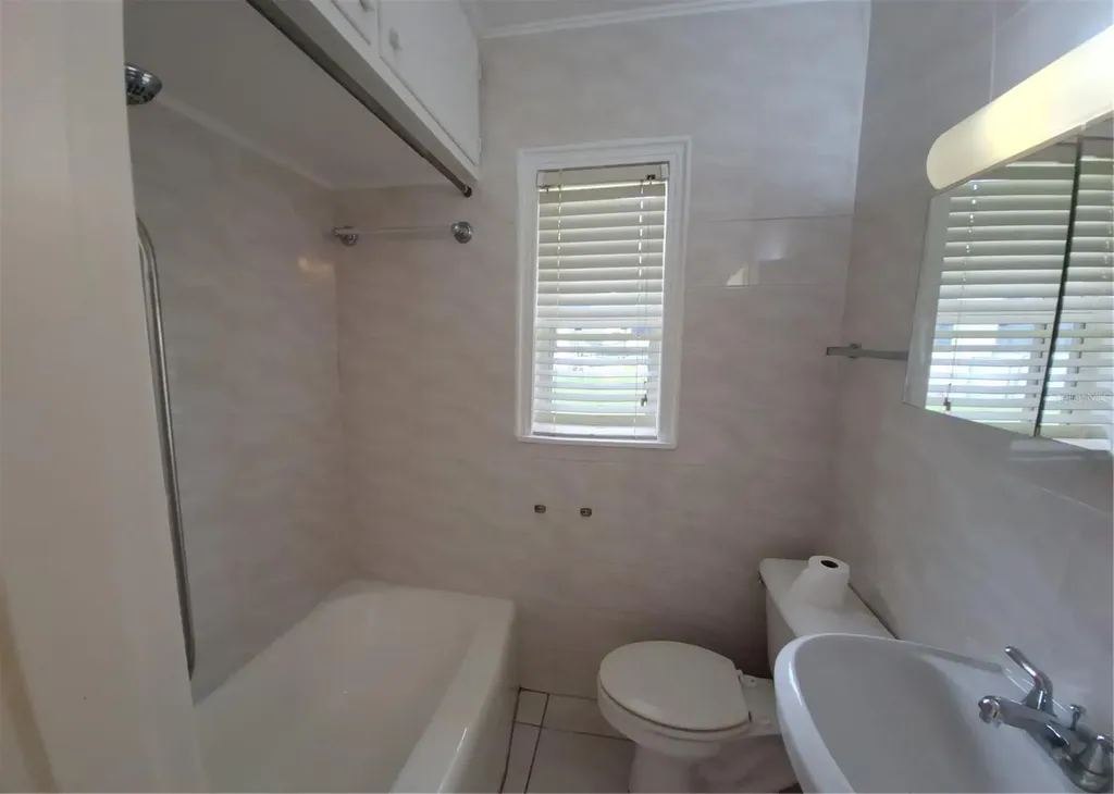149 E Seminole Avenue Eustis FL 32726