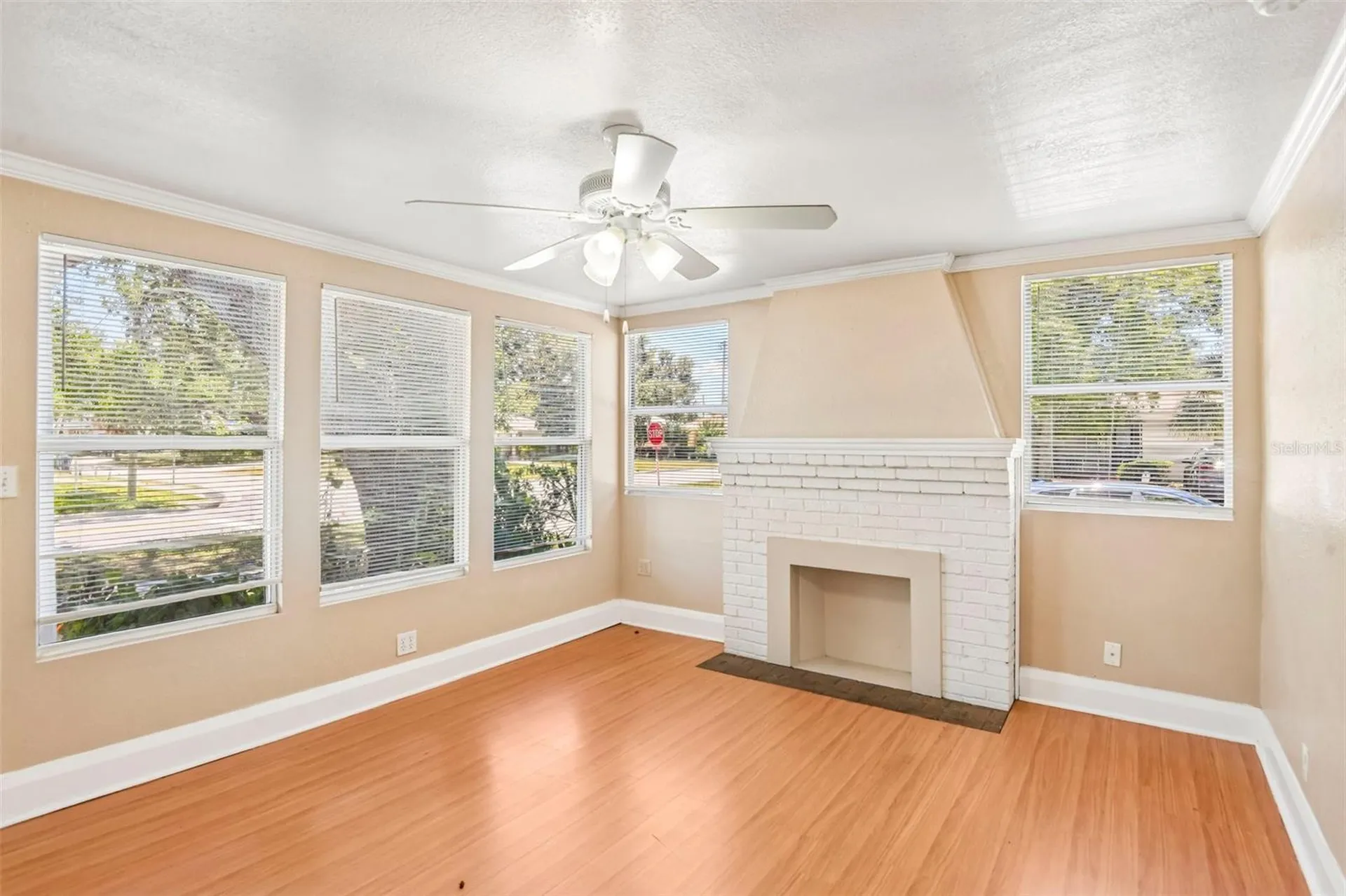 2715 W North A Street Tampa FL 33609