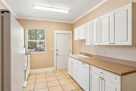 2715 W North A Street Tampa FL 33609
