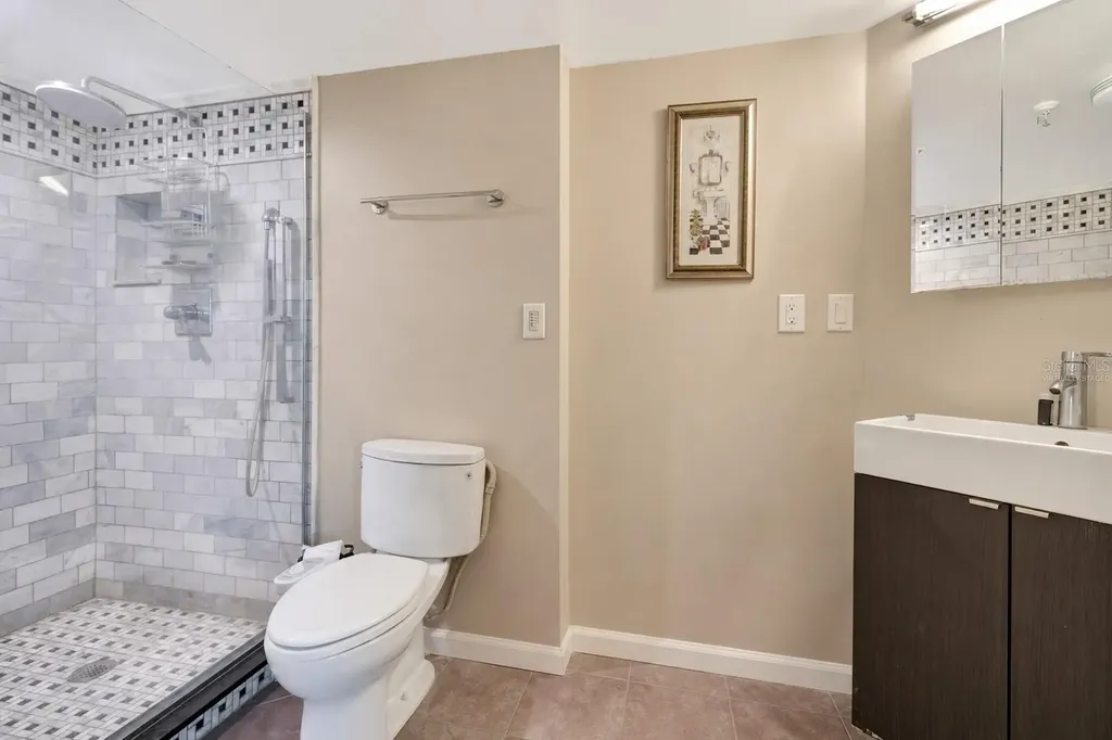 400 E Colonial Drive Orlando FL 32803