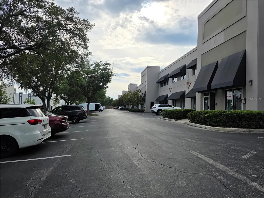 7802 Kingspointe Parkway Orlando FL 32819