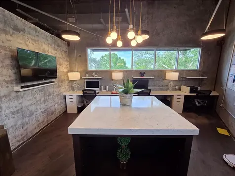 7802 Kingspointe Parkway Orlando FL 32819