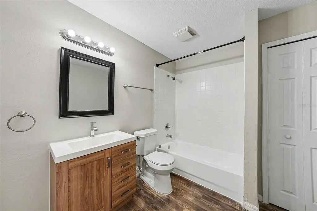 4803 Dunquin Place Tampa FL 33610