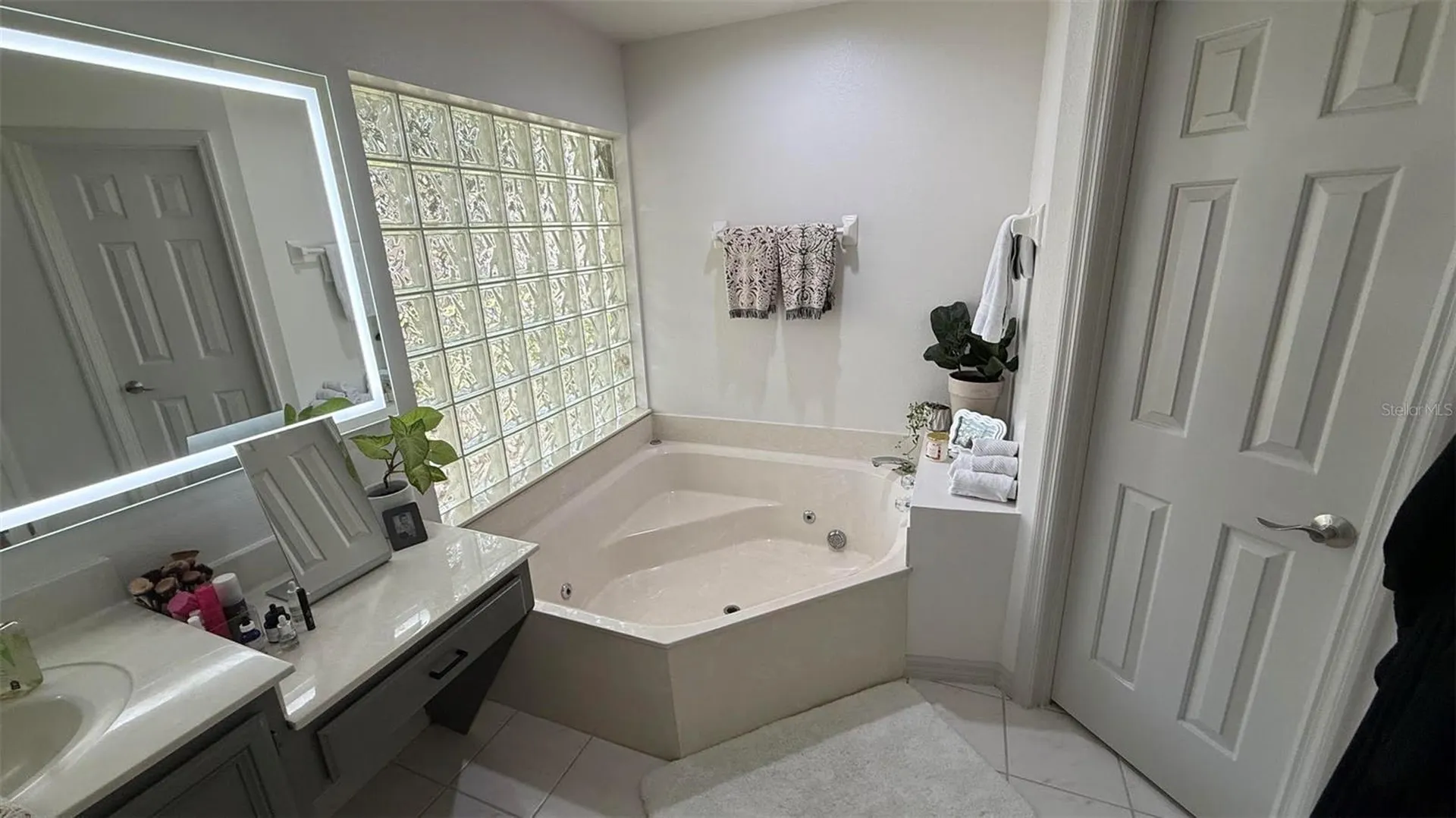 623 Yorkshire Drive Oviedo FL 32765