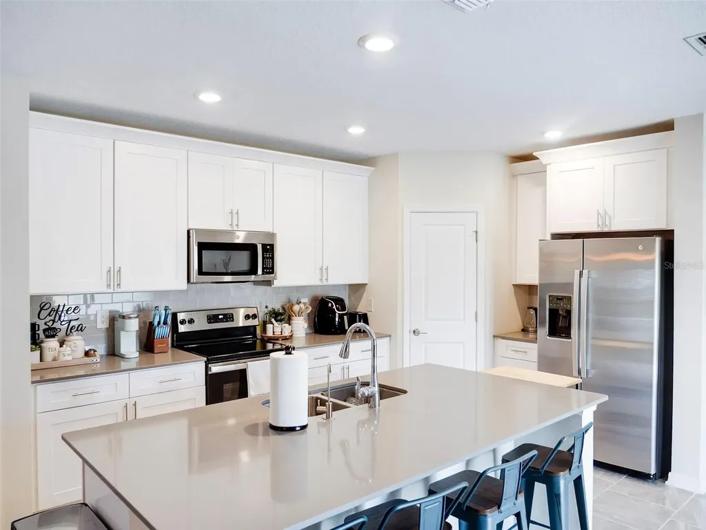 2949 Muller Oak Loop Ocoee FL 34761
