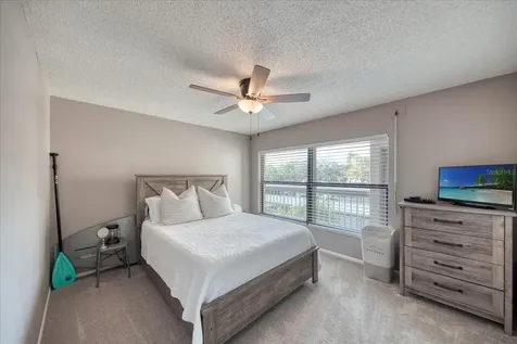 1324 Pasadena Avenue S South Pasadena FL 33707