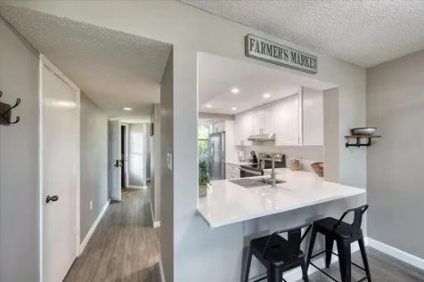 1324 Pasadena Avenue S South Pasadena FL 33707