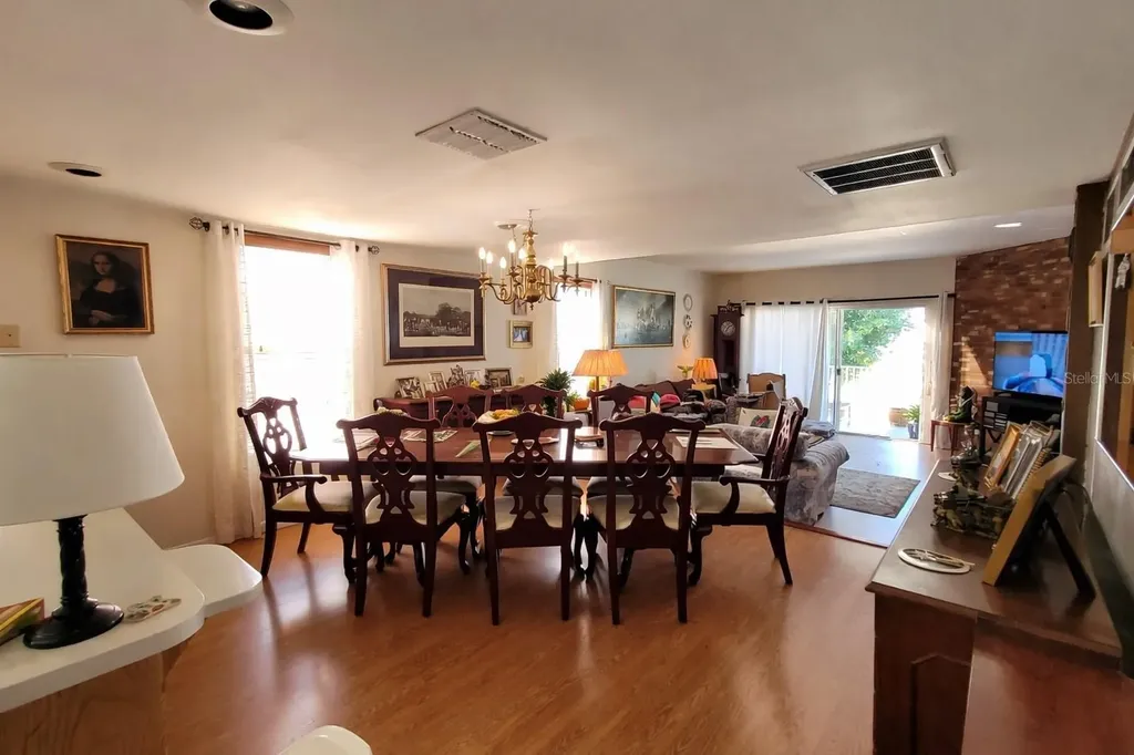 255 Capri Circle N Treasure Island FL 33706
