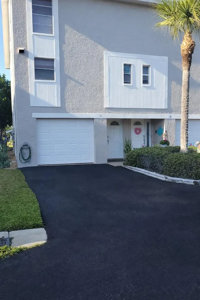 255 Capri Circle N Treasure Island FL 33706