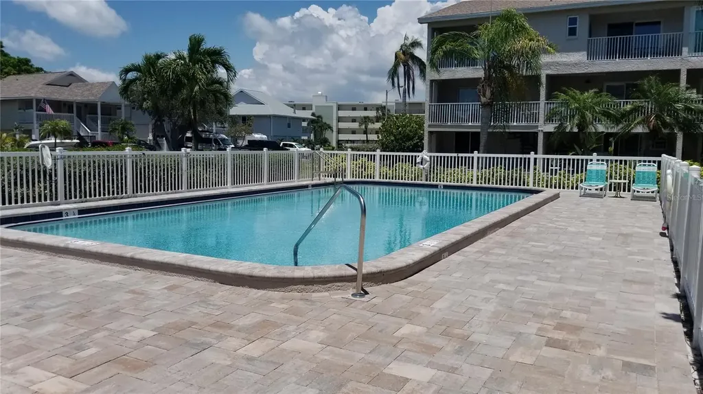 255 Capri Circle N Treasure Island FL 33706
