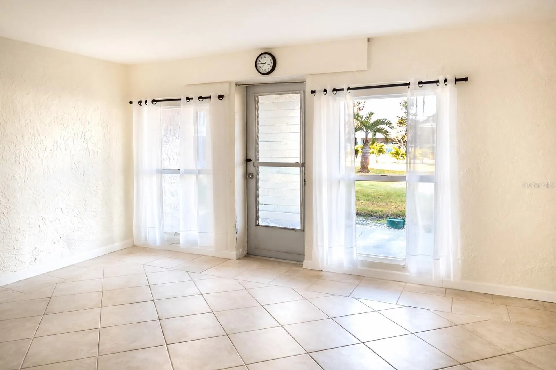 255 Capri Circle N Treasure Island FL 33706