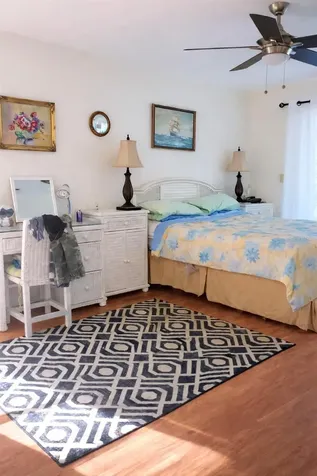 255 Capri Circle N Treasure Island FL 33706