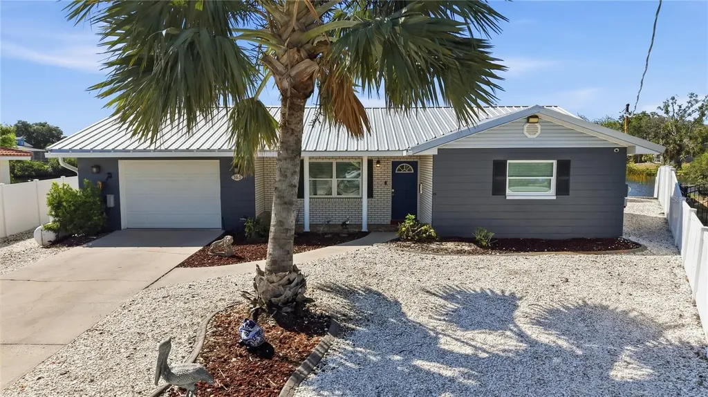 103 6th Street NW Ruskin FL 33570
