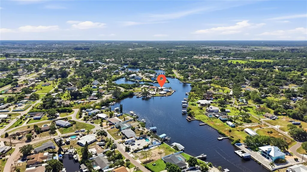 103 6th Street NW Ruskin FL 33570