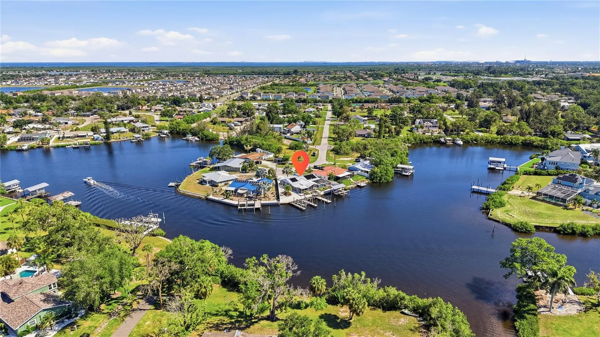103 6th Street NW Ruskin FL 33570