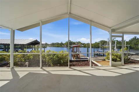 103 6th Street NW Ruskin FL 33570