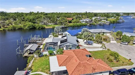 103 6th Street NW Ruskin FL 33570