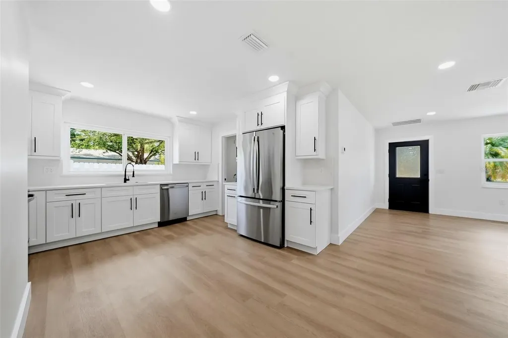 7101 62 Way N Pinellas Park FL 33781