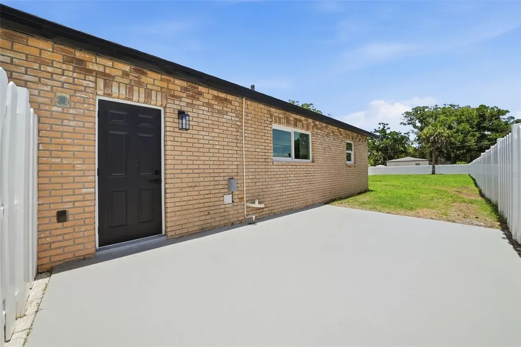 7101 62 Way N Pinellas Park FL 33781