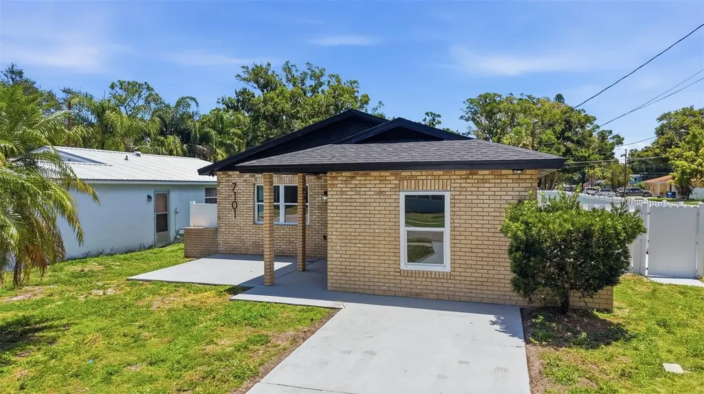 7101 62 Way N Pinellas Park FL 33781