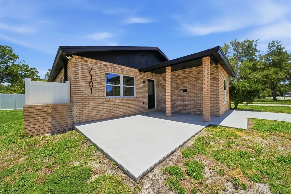7101 62 Way N Pinellas Park FL 33781