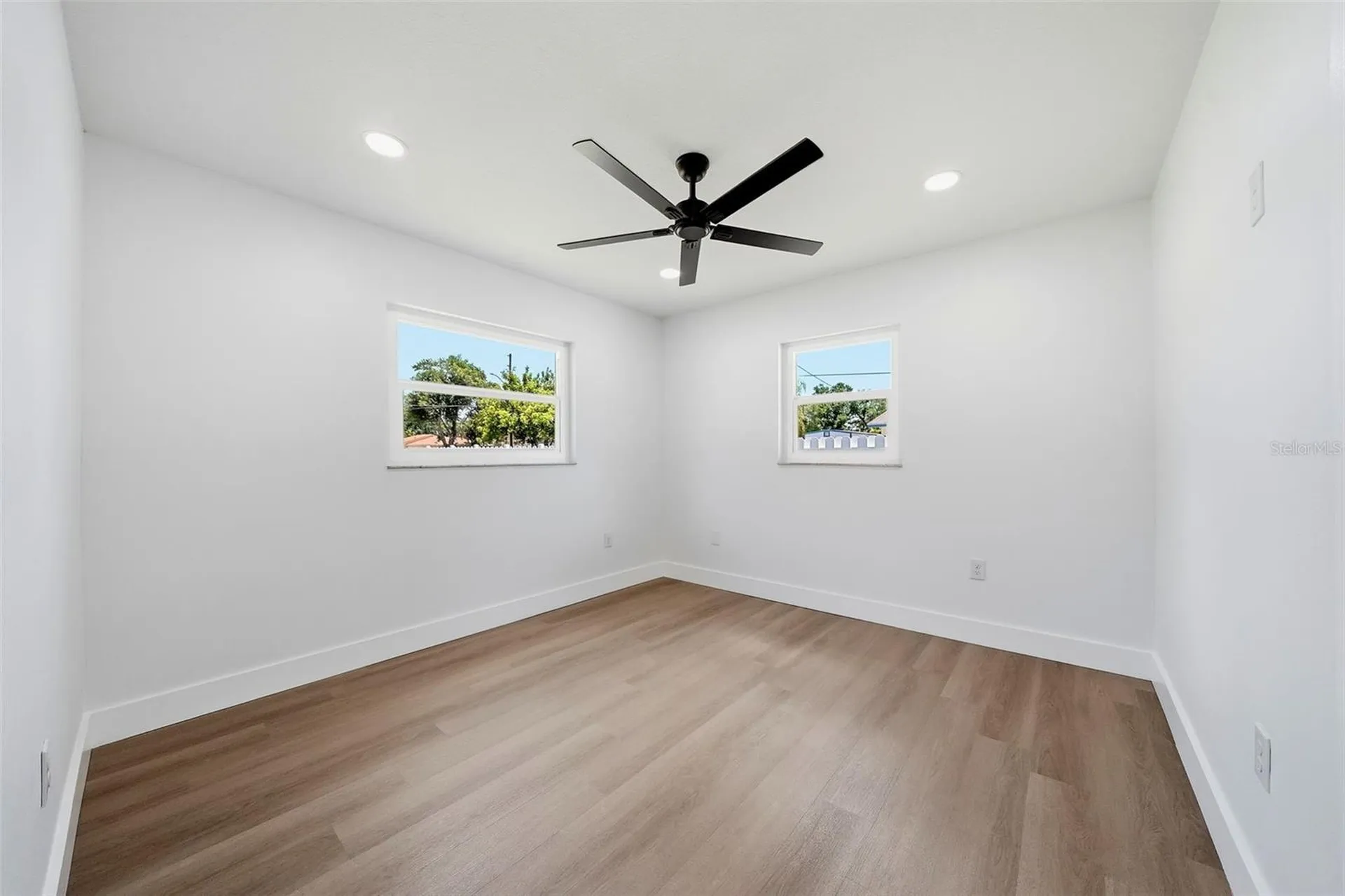 7101 62 Way N Pinellas Park FL 33781