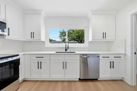 7101 62 Way N Pinellas Park FL 33781