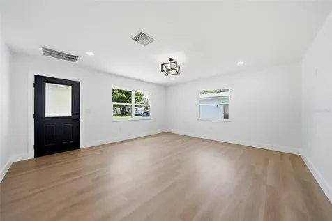 7101 62 Way N Pinellas Park FL 33781