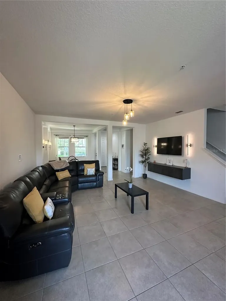 10056 Hartford Maroon Road Orlando FL 32827