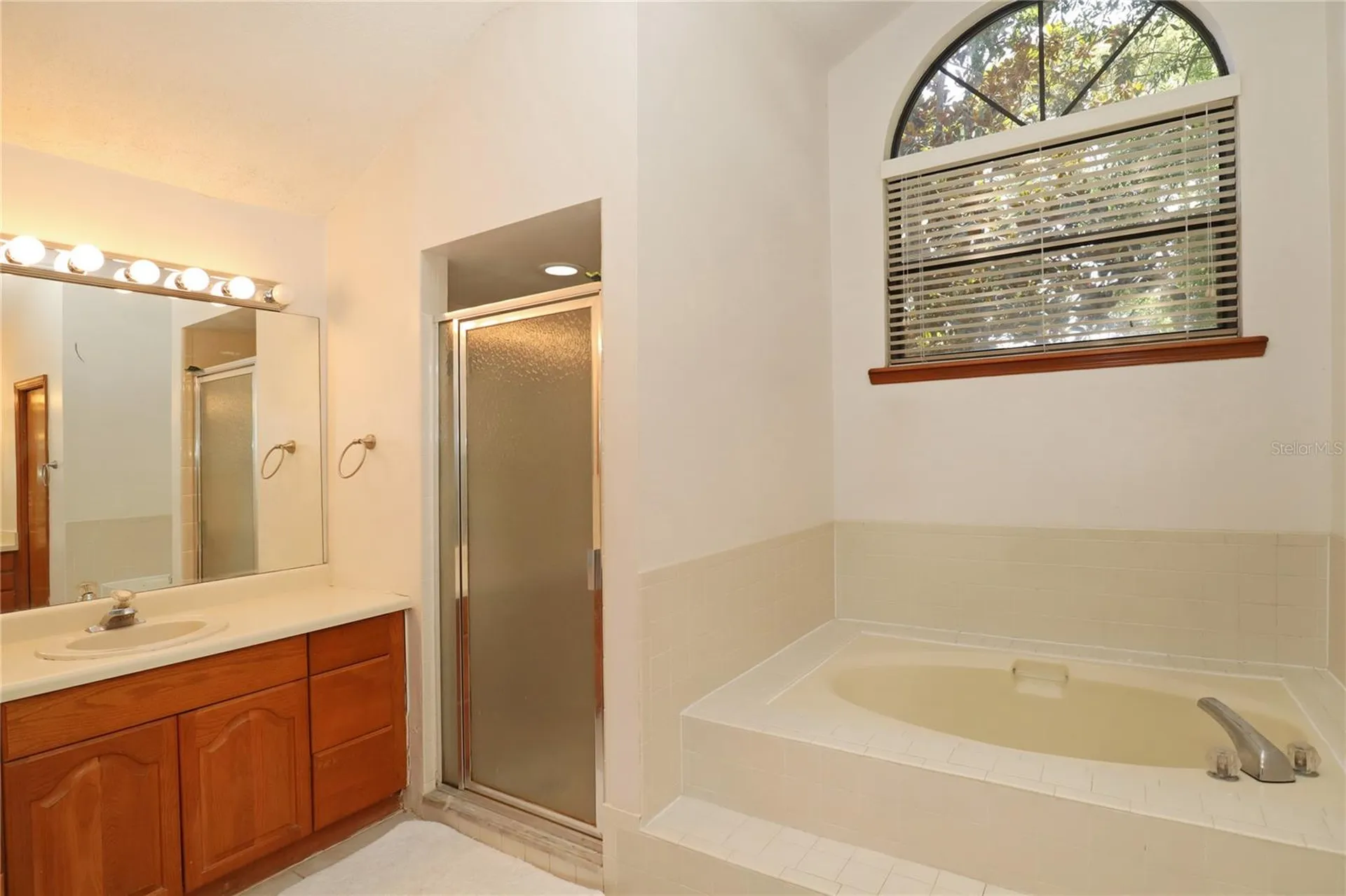 5722 Bay Side Drive Orlando FL 32819