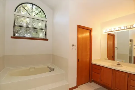 5722 Bay Side Drive Orlando FL 32819