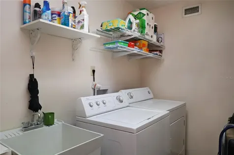 5722 Bay Side Drive Orlando FL 32819