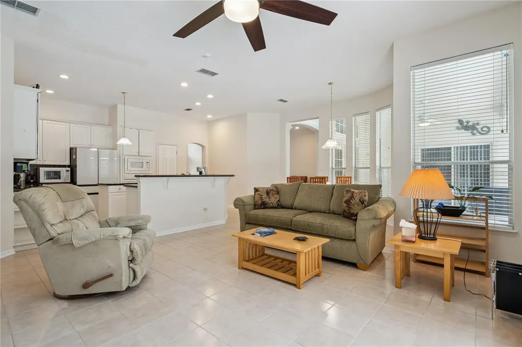 10027 Crystalline Court Orlando FL 32836