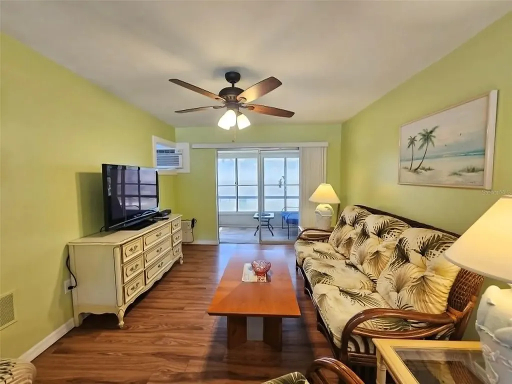2028 Canal Drive Bradenton FL 34207