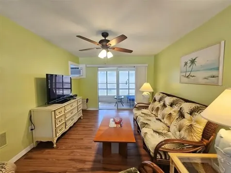 2028 Canal Drive Bradenton FL 34207