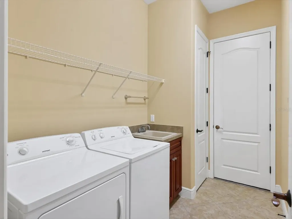 4688 Tuscana Drive Sarasota FL 34241