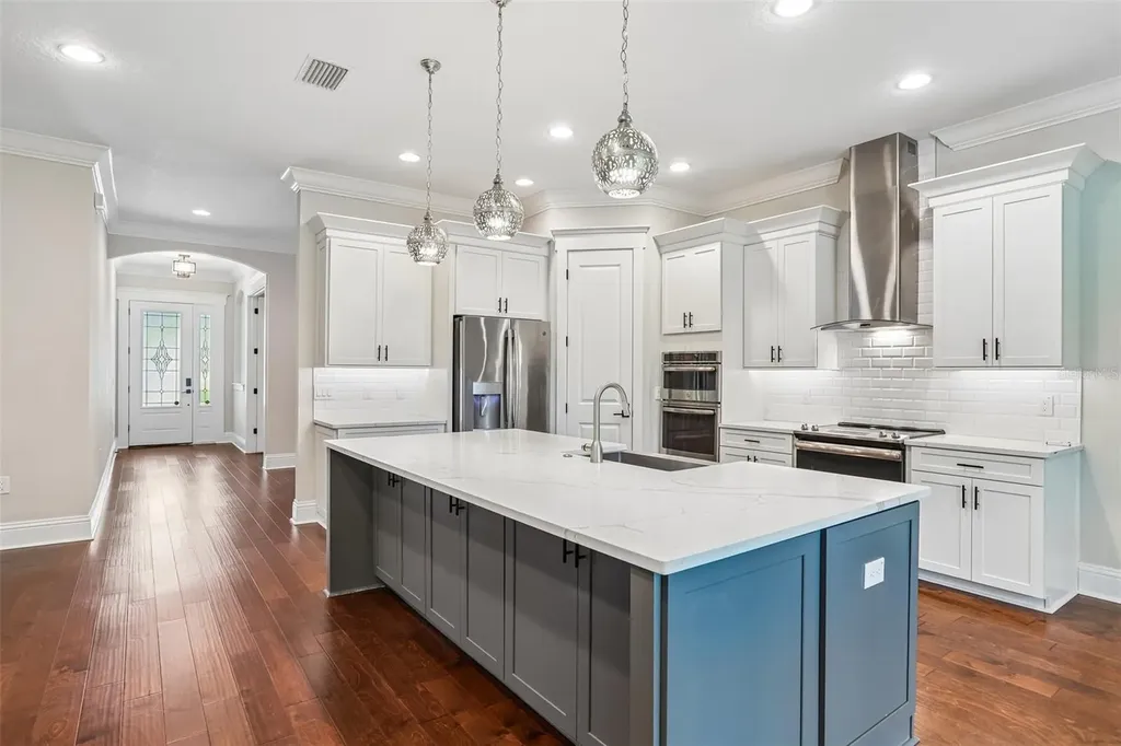 3627 E Clark Circle Tampa FL 33629