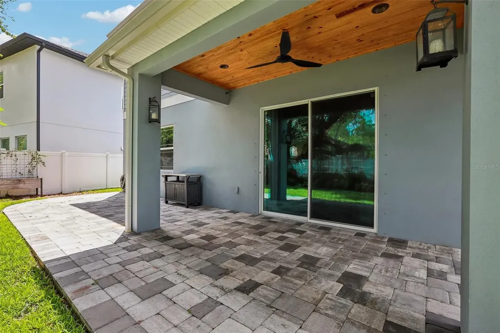 3627 E Clark Circle Tampa FL 33629
