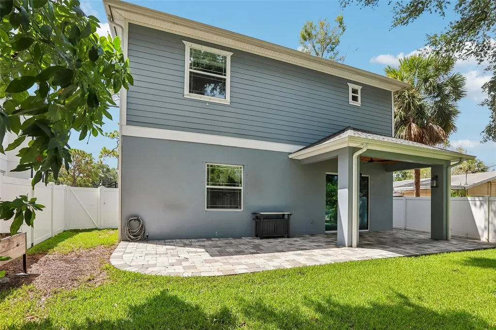 3627 E Clark Circle Tampa FL 33629