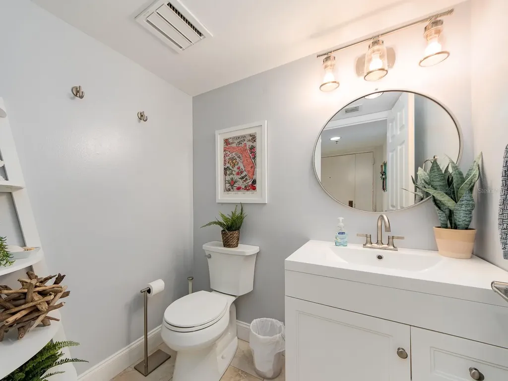 690 Island Way Clearwater Beach FL 33767