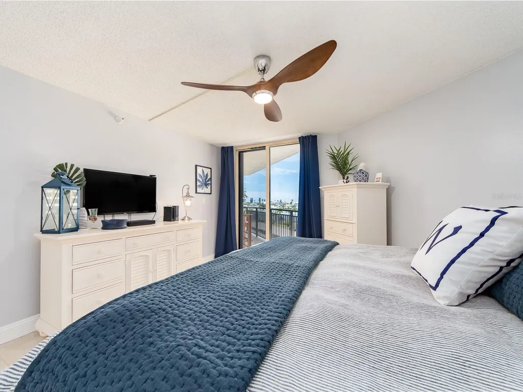 690 Island Way Clearwater Beach FL 33767