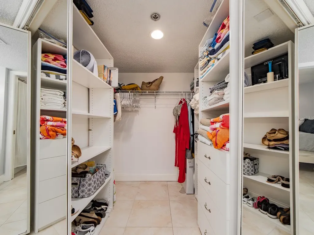 690 Island Way Clearwater Beach FL 33767