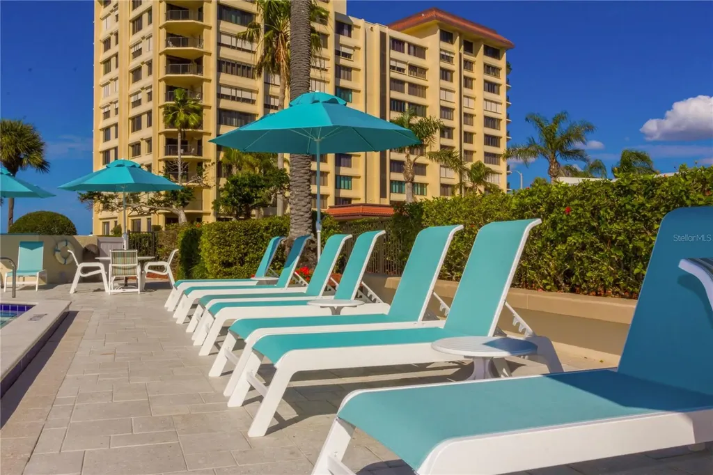 690 Island Way Clearwater Beach FL 33767