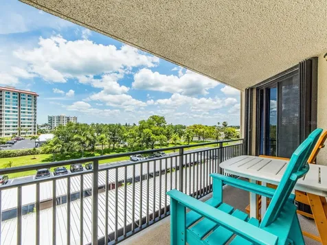 690 Island Way Clearwater Beach FL 33767